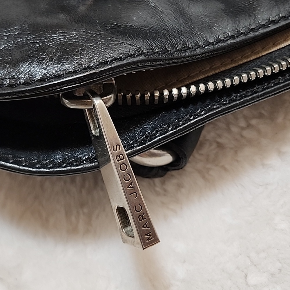 Marc Jacobs Y2K Blake satchel dual exterior pockets  snap closures top handles - Picture 16 of 16